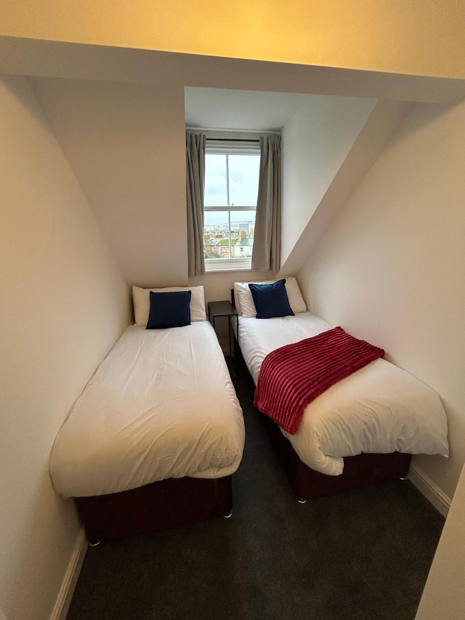 Brand New Modern Apartments Steps From Gloucester Quays Eksteriør bilde