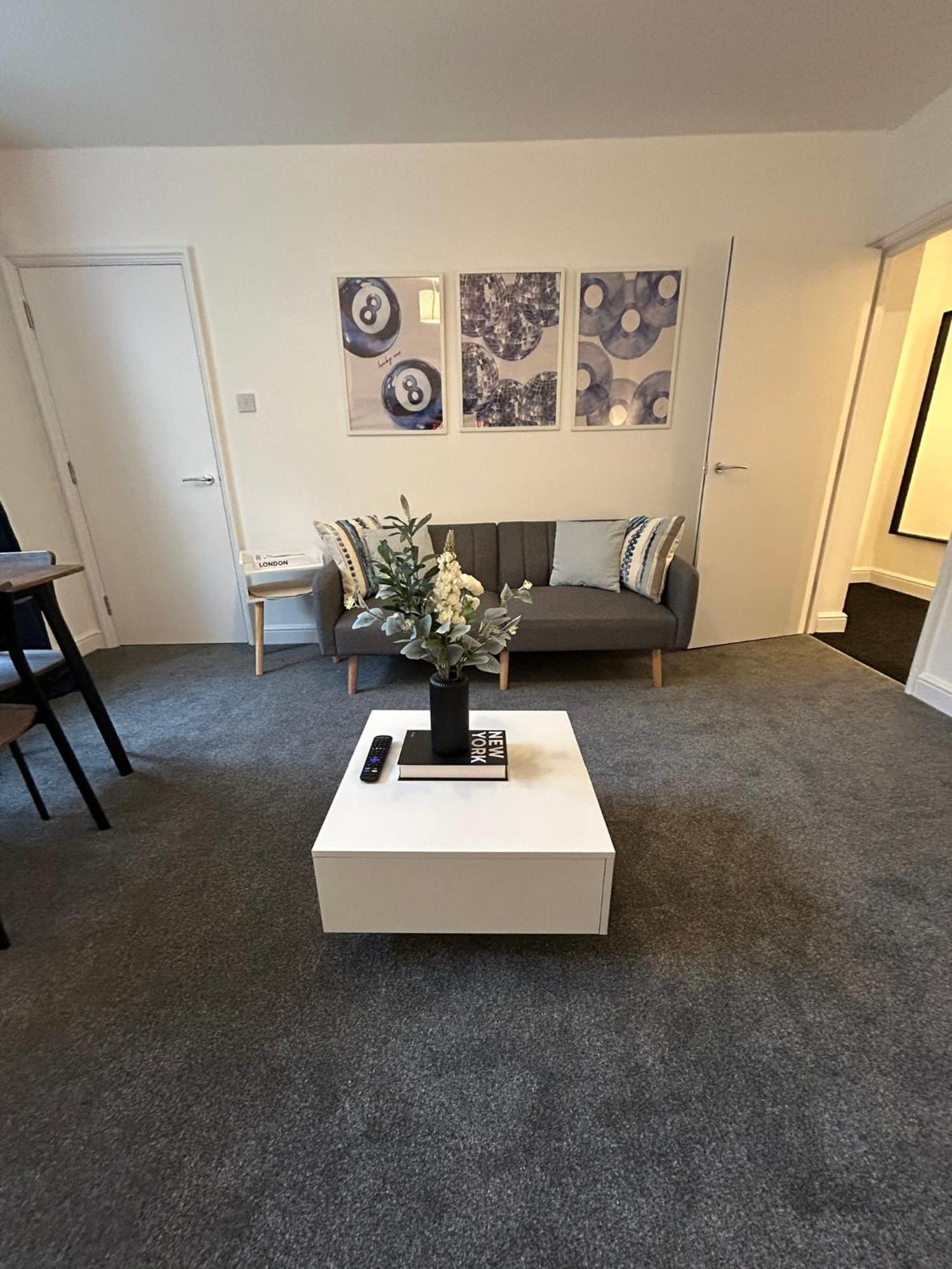 Brand New Modern Apartments Steps From Gloucester Quays Eksteriør bilde