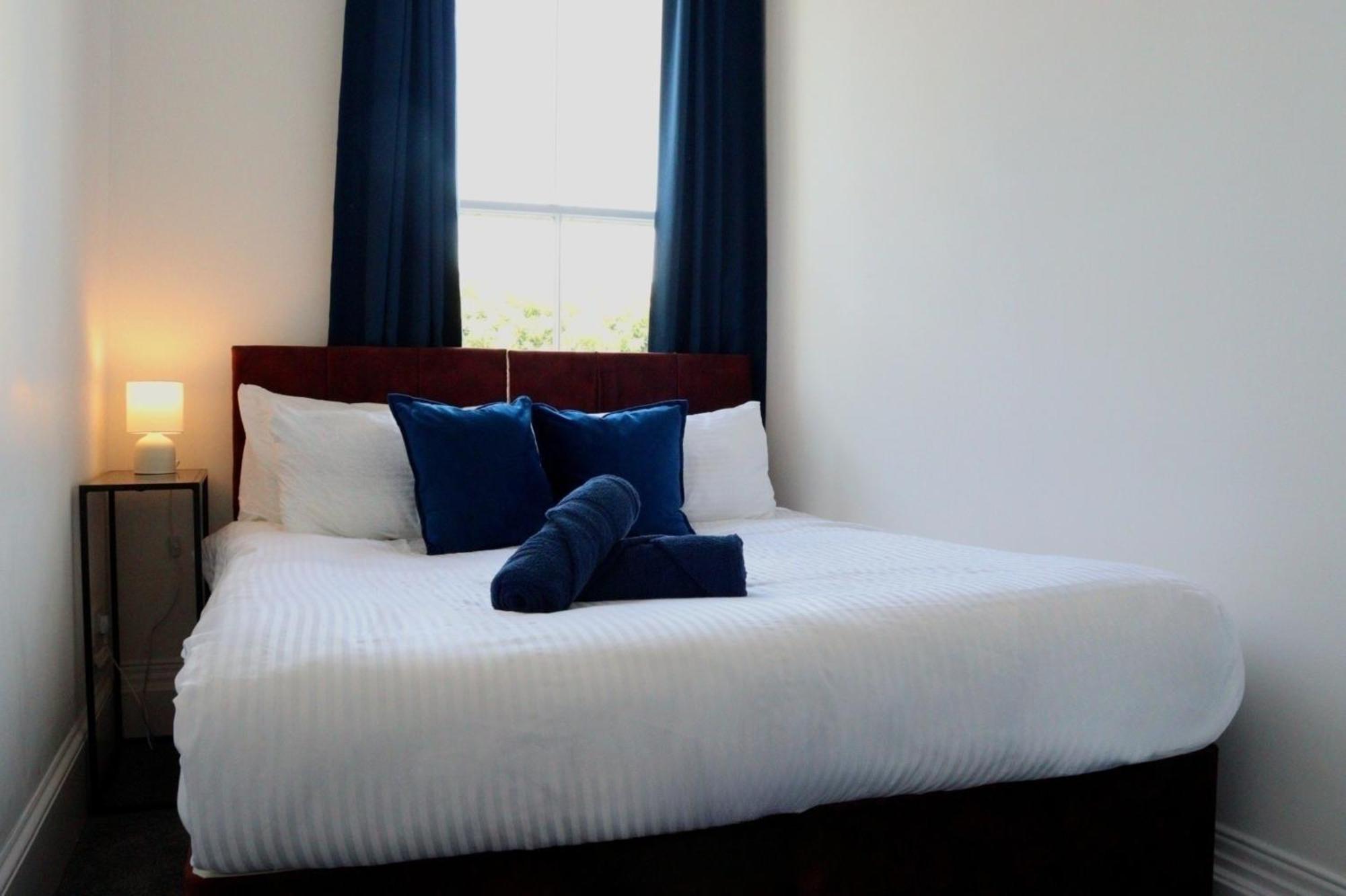 Brand New Modern Apartments Steps From Gloucester Quays Eksteriør bilde
