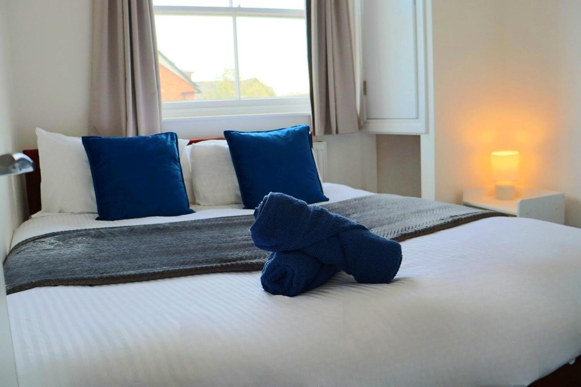 Brand New Modern Apartments Steps From Gloucester Quays Eksteriør bilde