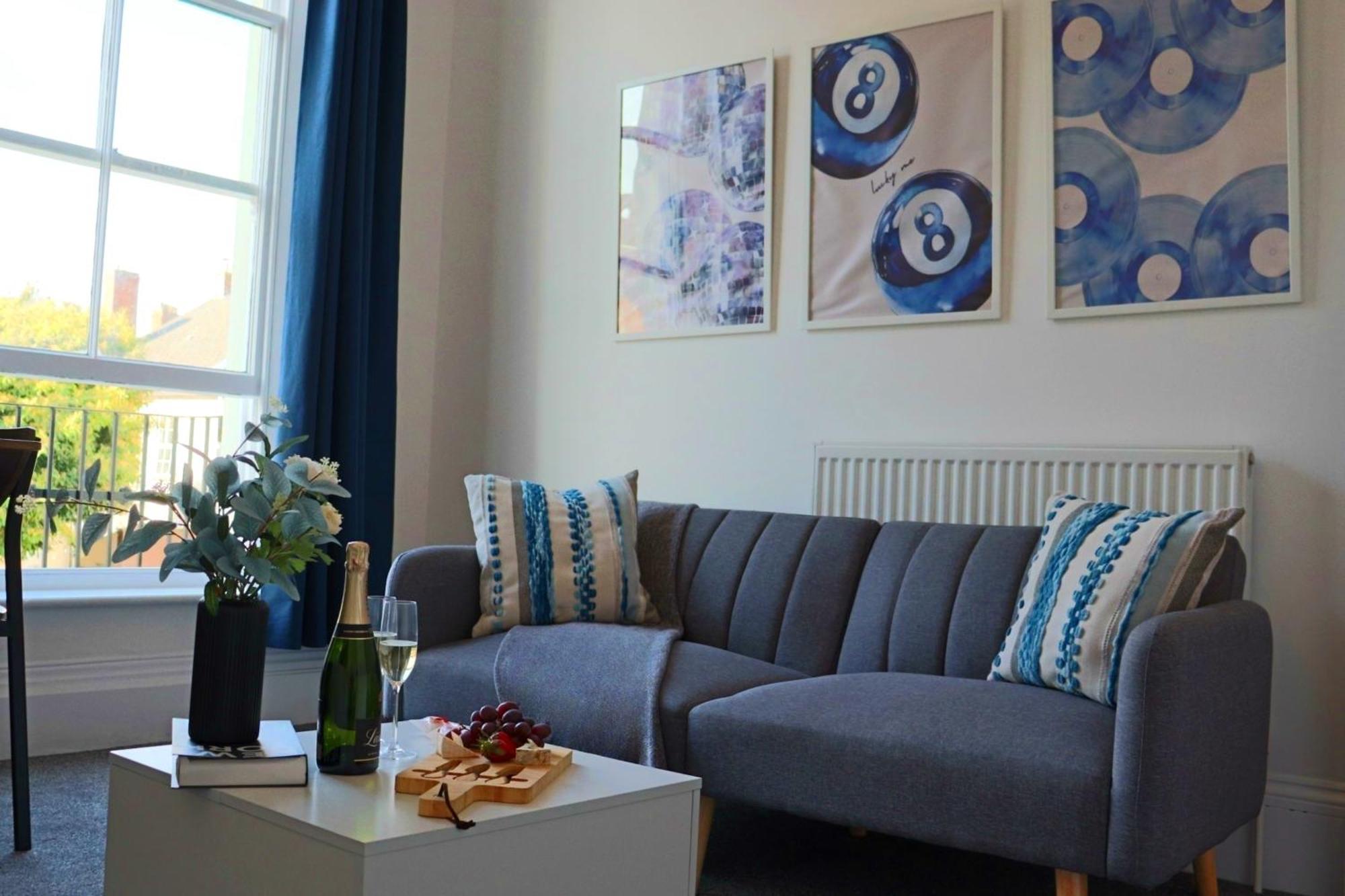 Brand New Modern Apartments Steps From Gloucester Quays Eksteriør bilde